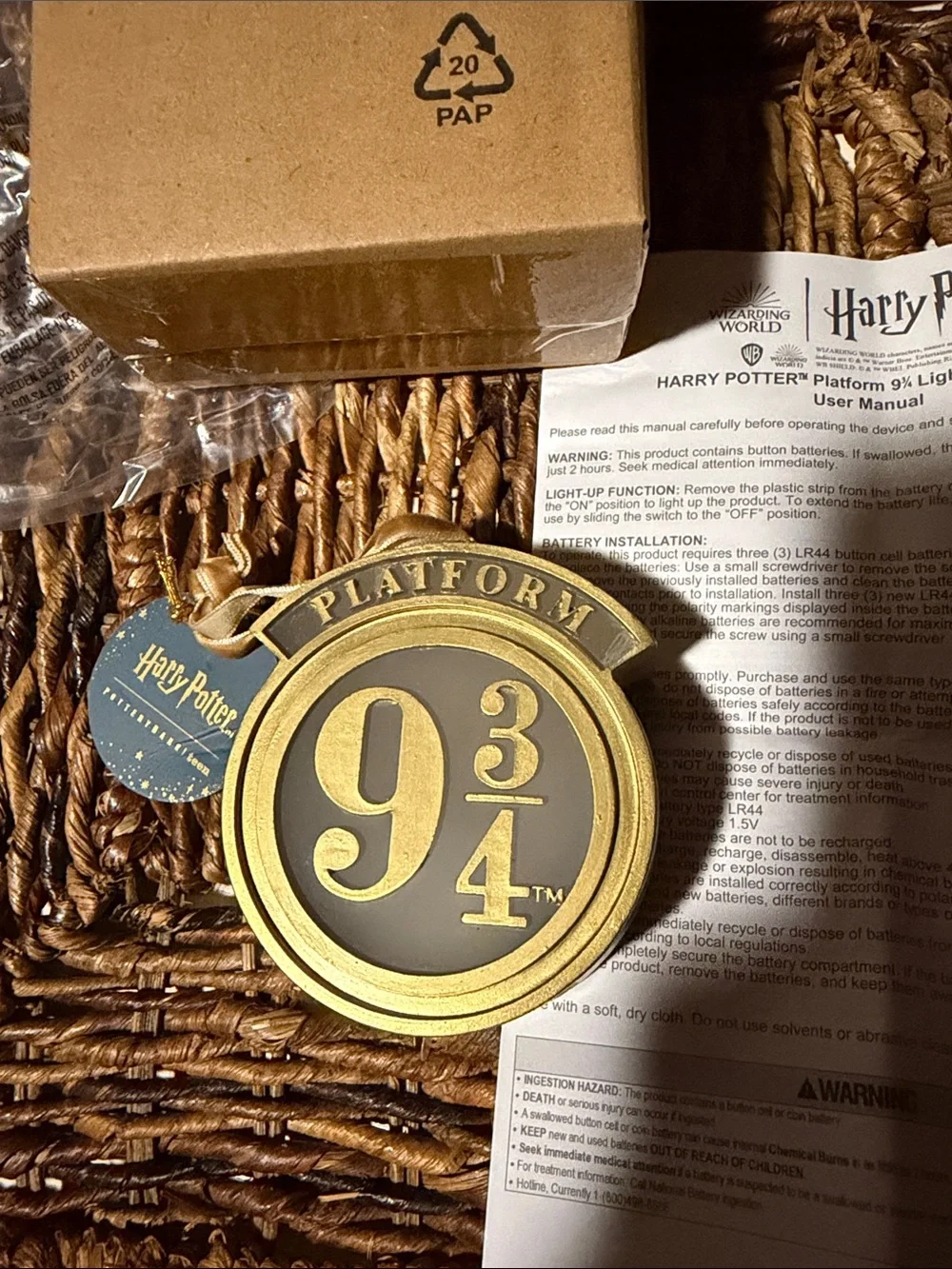 Pottery Barn Teen Harry Potter Platform 9 3/4 Gold Hanging Holiday Ornament BNIB